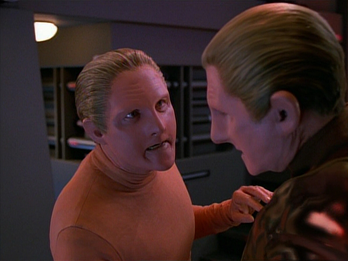 extant_StarTrek_DS9_3x26-TheAdversary_03470.jpg