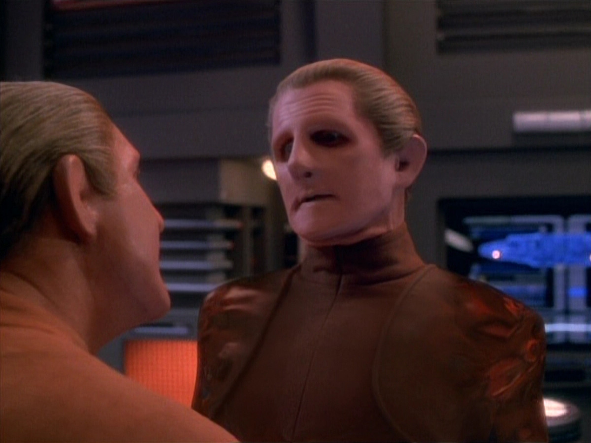 extant_StarTrek_DS9_3x26-TheAdversary_03477.jpg