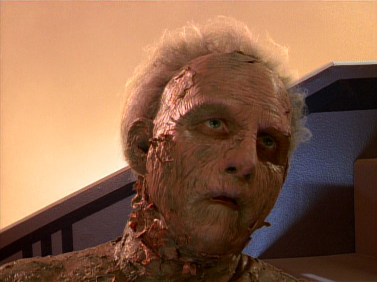 extant_StarTrek_DS9_3x26-TheAdversary_03536.jpg