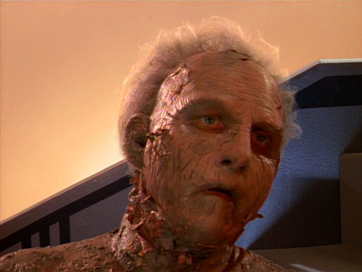 extant_StarTrek_DS9_3x26-TheAdversary_03538.jpg