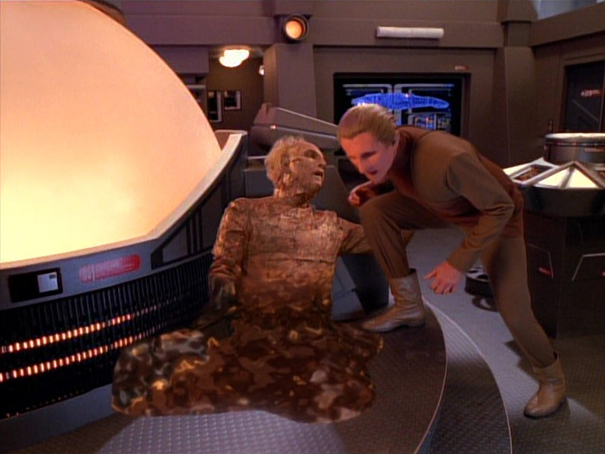 extant_StarTrek_DS9_3x26-TheAdversary_03542.jpg