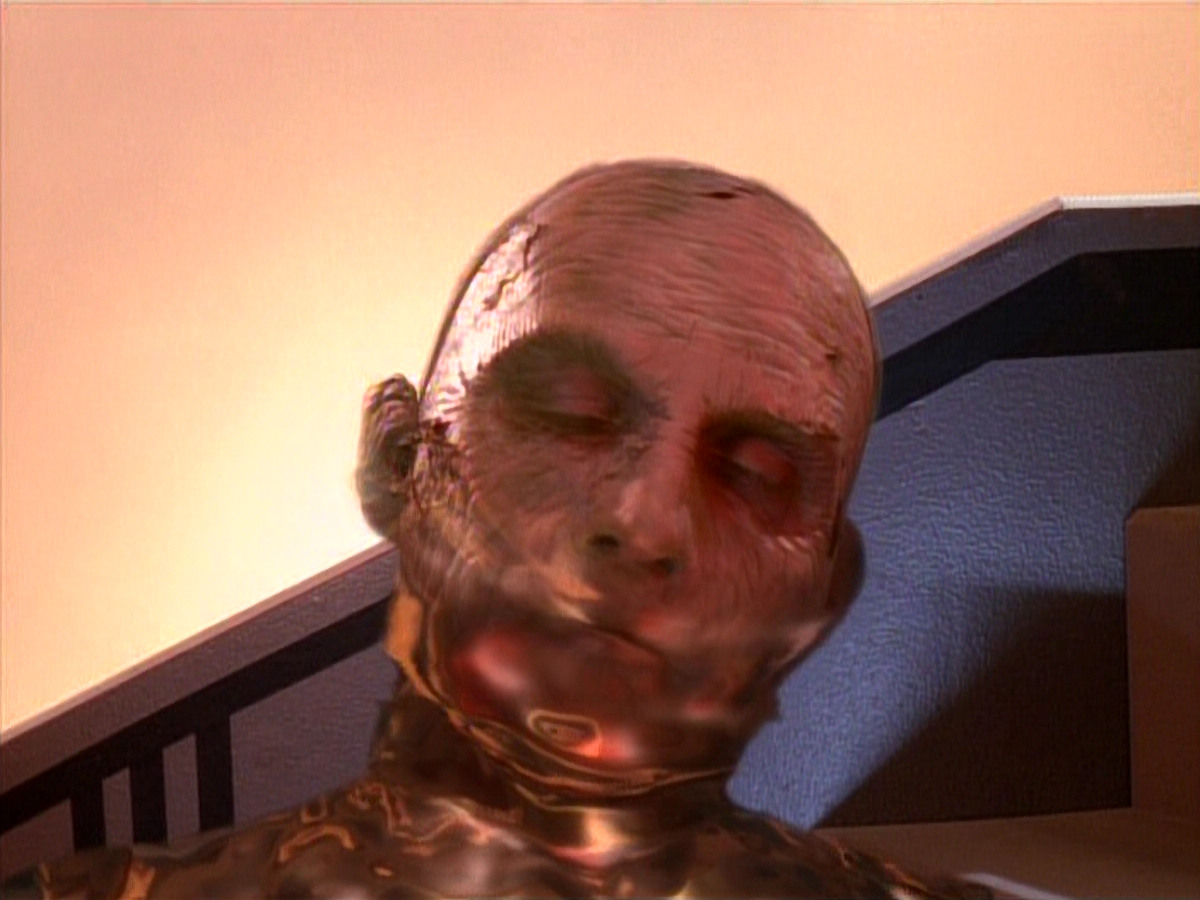 extant_StarTrek_DS9_3x26-TheAdversary_03557.jpg