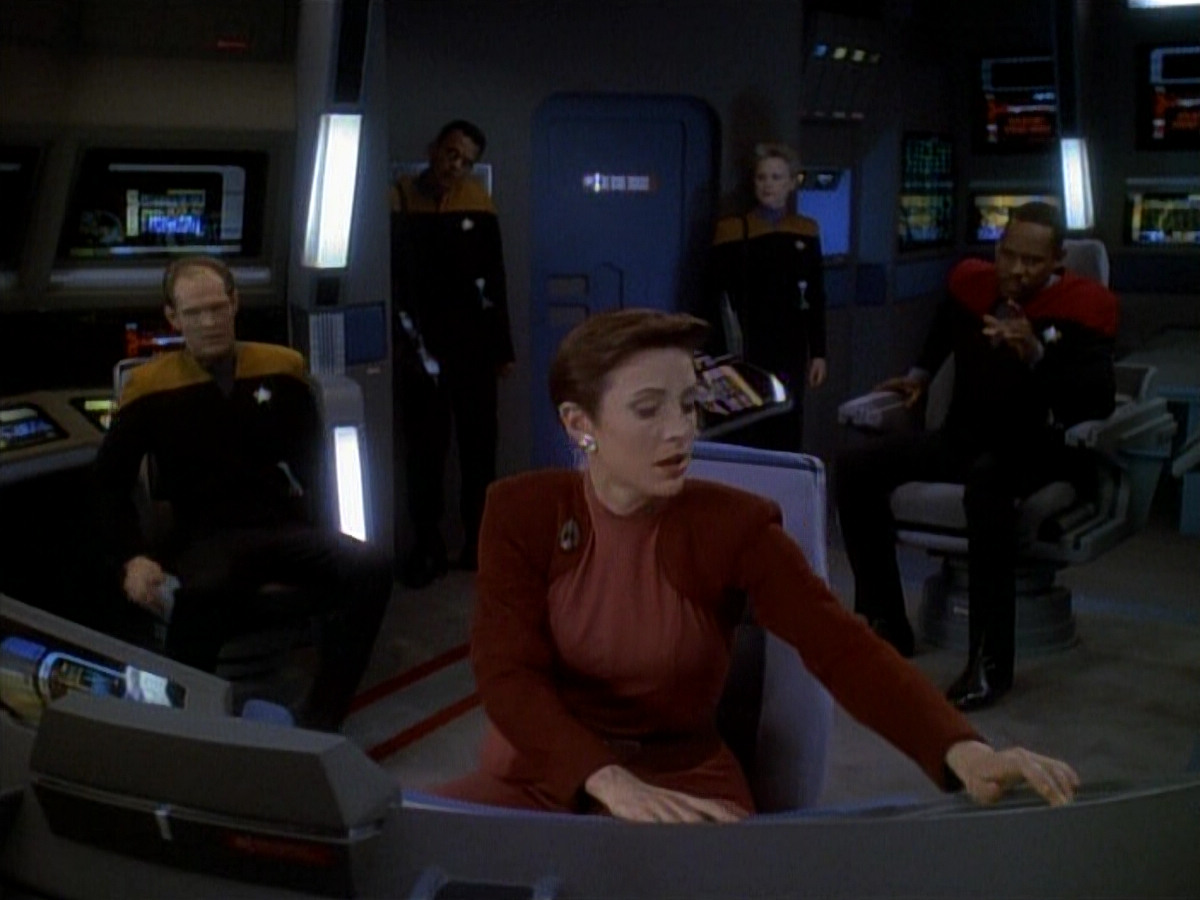 extant_StarTrek_DS9_3x26-TheAdversary_03590.jpg