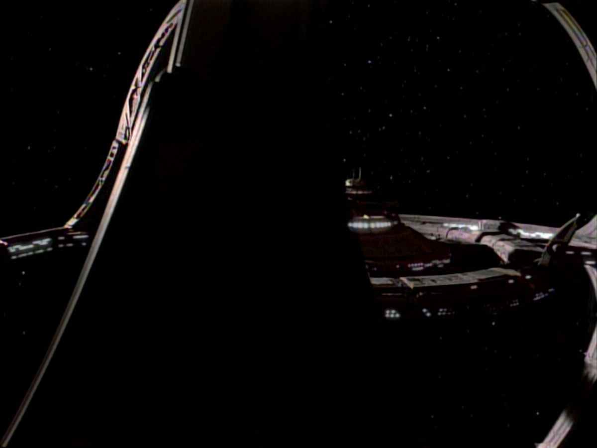 extant_StarTrek_DS9_3x26-TheAdversary_03627.jpg