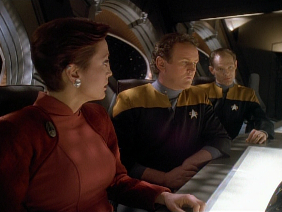 extant_StarTrek_DS9_3x26-TheAdversary_03649.jpg
