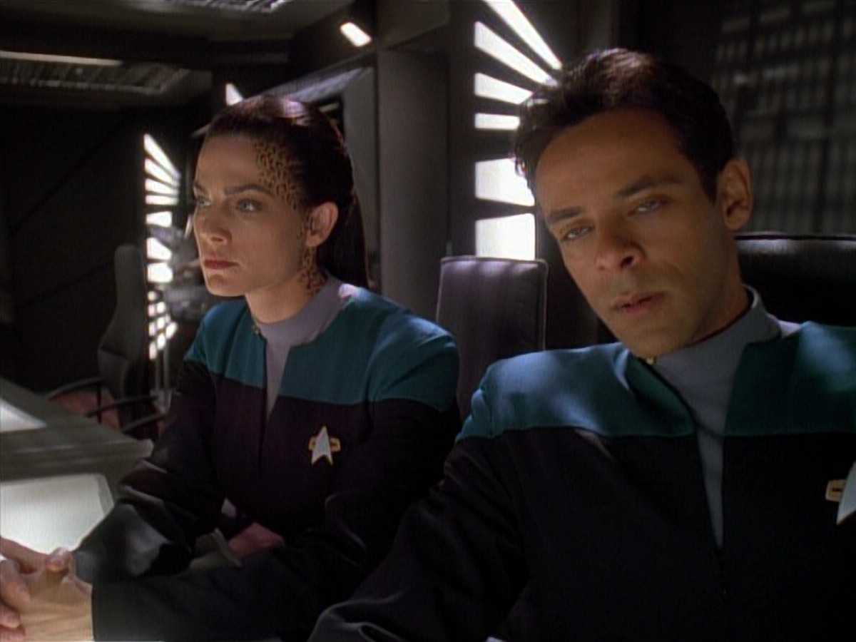 extant_StarTrek_DS9_3x26-TheAdversary_03657.jpg