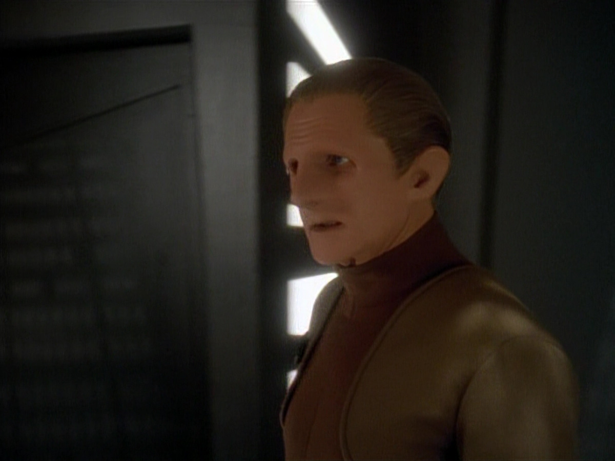 extant_StarTrek_DS9_3x26-TheAdversary_03691.jpg