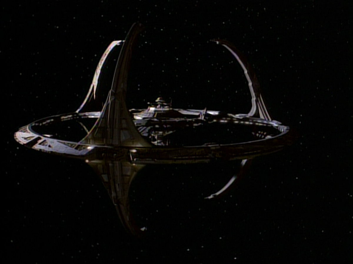 extant_StarTrek_DS9_3x26-TheAdversary_03743.jpg