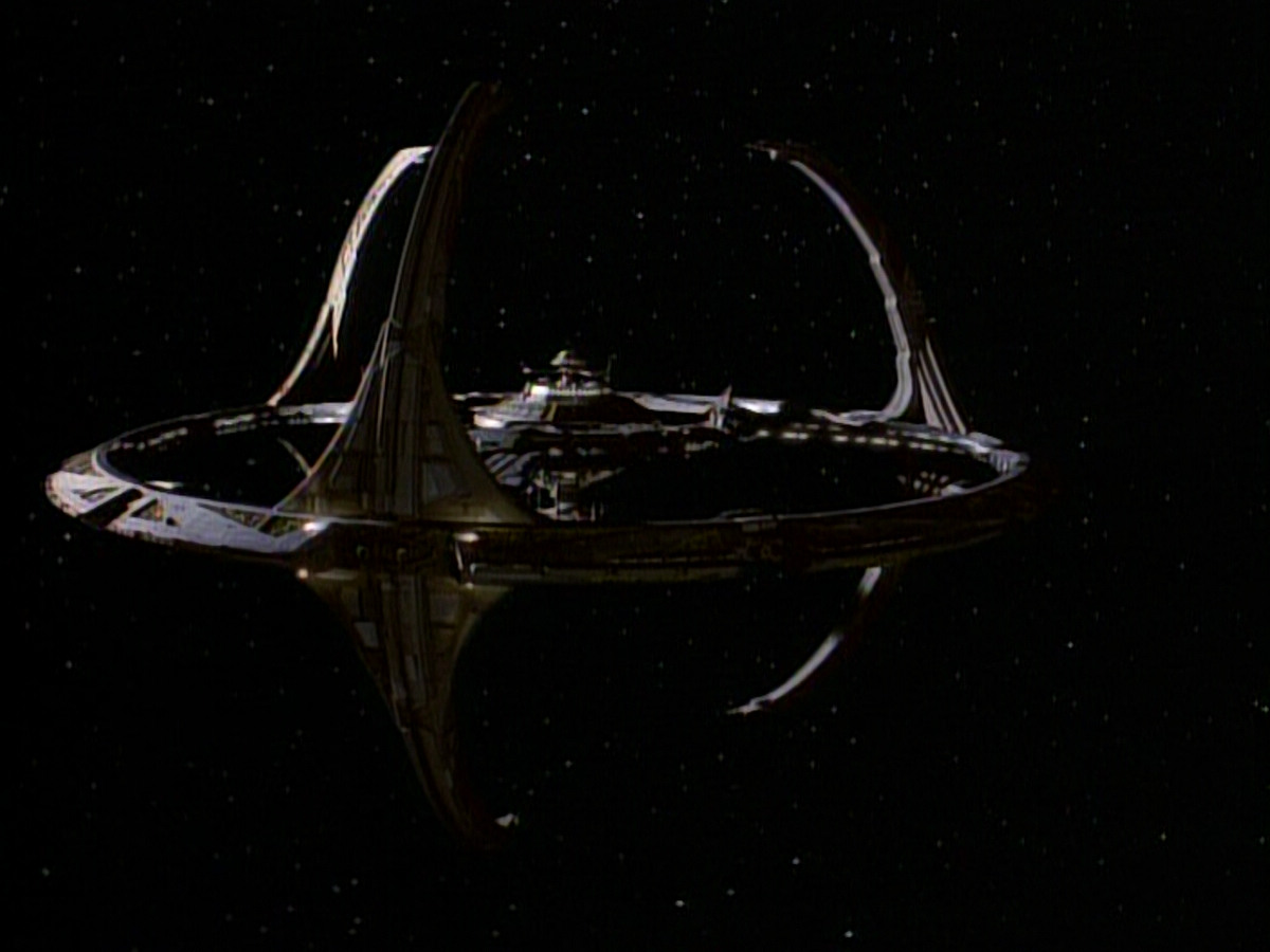 extant_StarTrek_DS9_3x26-TheAdversary_03744.jpg