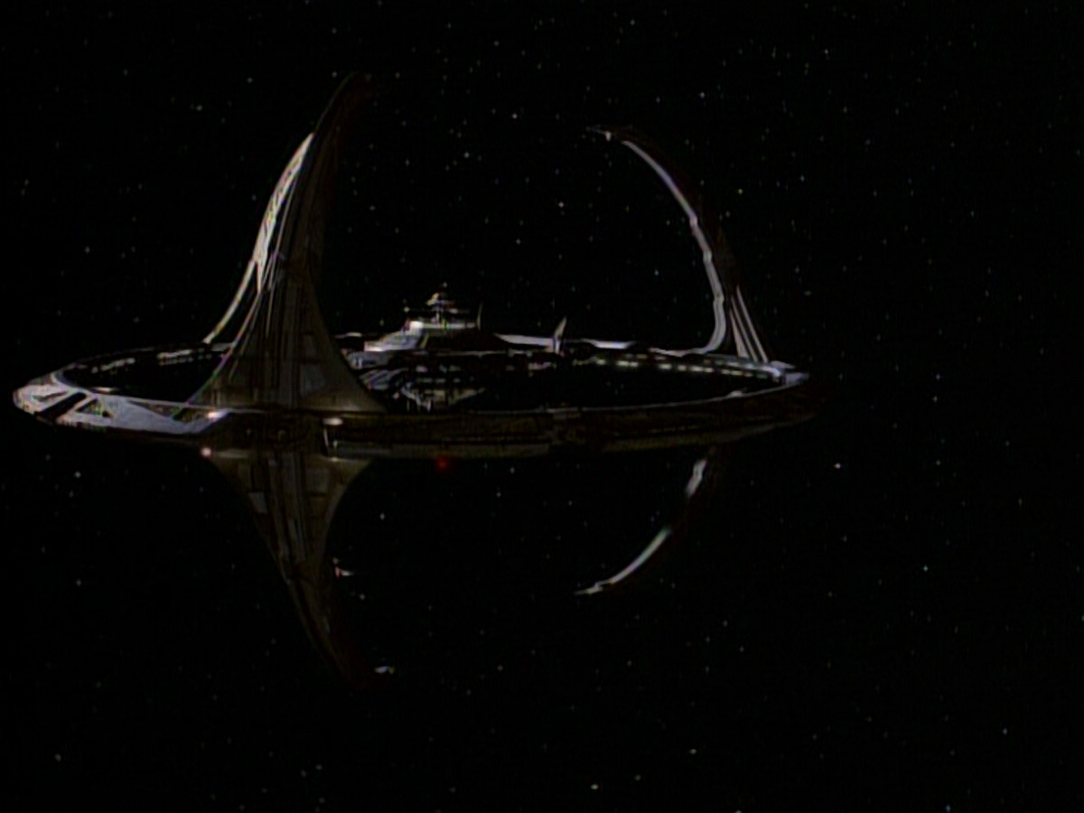 extant_StarTrek_DS9_3x26-TheAdversary_03751.jpg