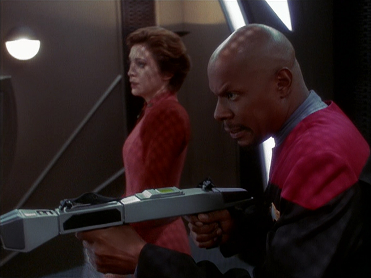 extant_StarTrek_DS9_4x01_4x02-TheWayOfTheWarrior_000044.jpg