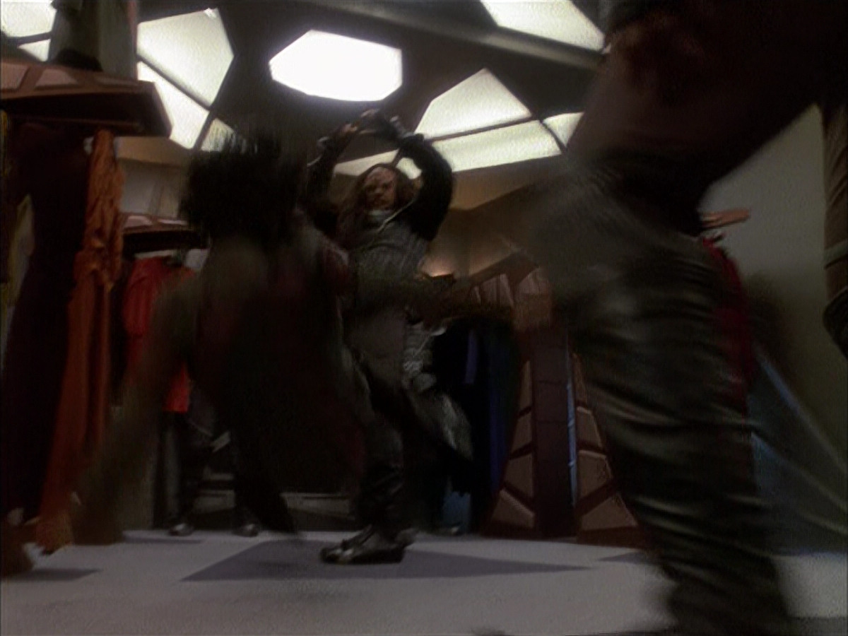 extant_StarTrek_DS9_4x01_4x02-TheWayOfTheWarrior_001478.jpg