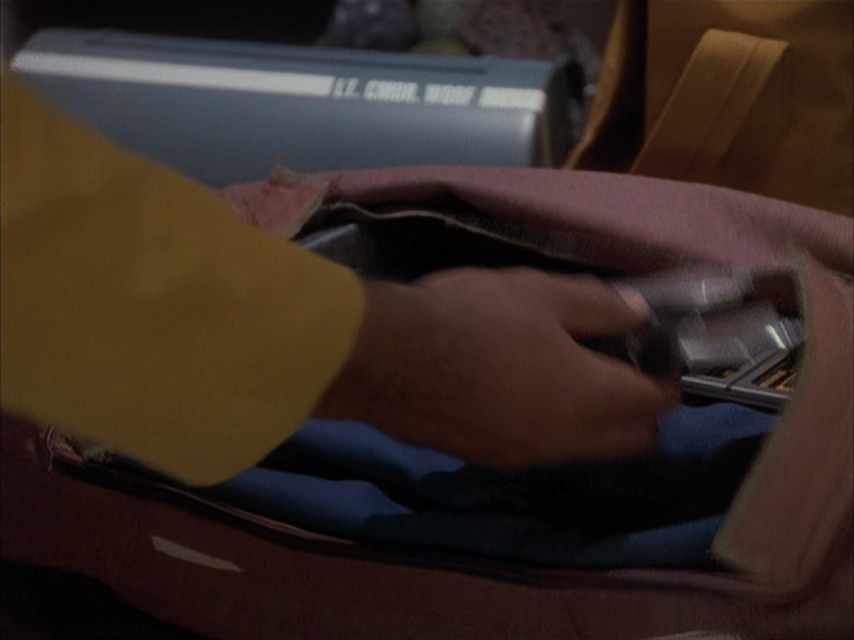 extant_StarTrek_DS9_4x01_4x02-TheWayOfTheWarrior_002566.jpg