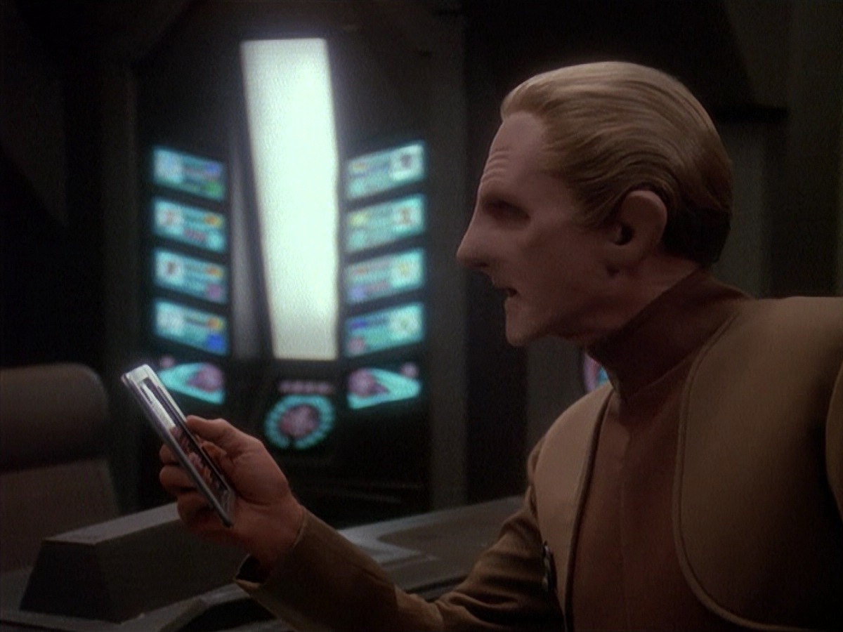 extant_StarTrek_DS9_4x05-Indiscretion_0332.jpg
