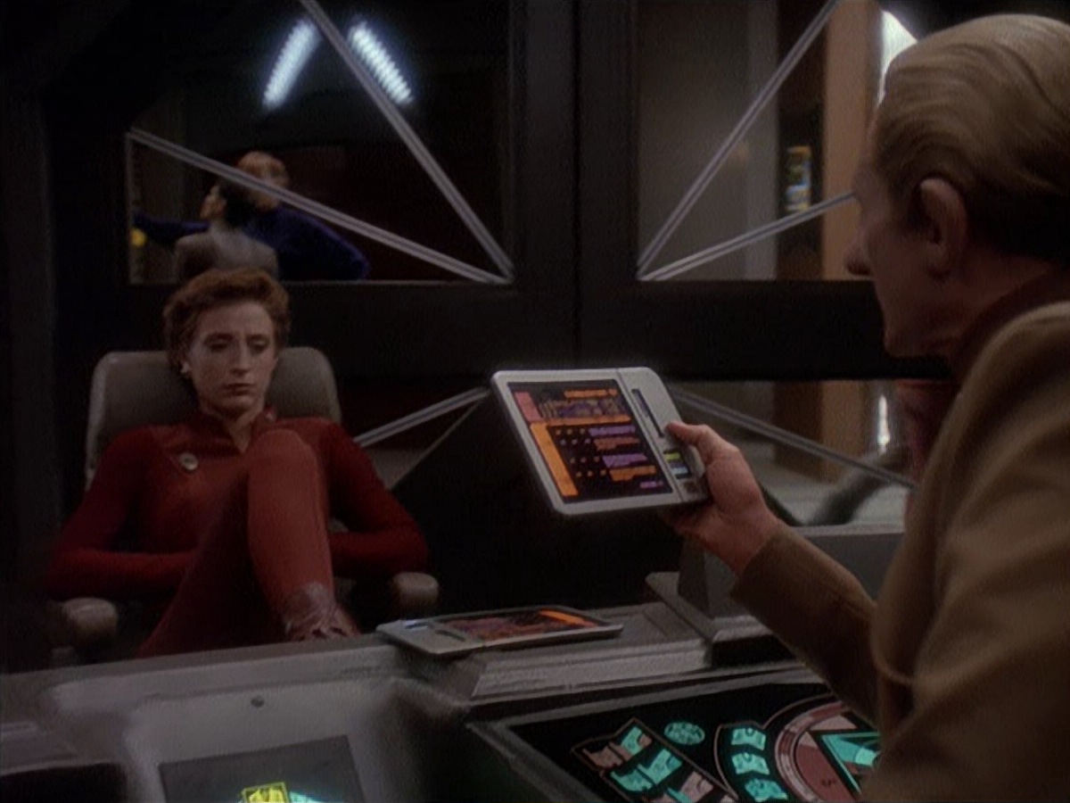 extant_StarTrek_DS9_4x05-Indiscretion_0337.jpg