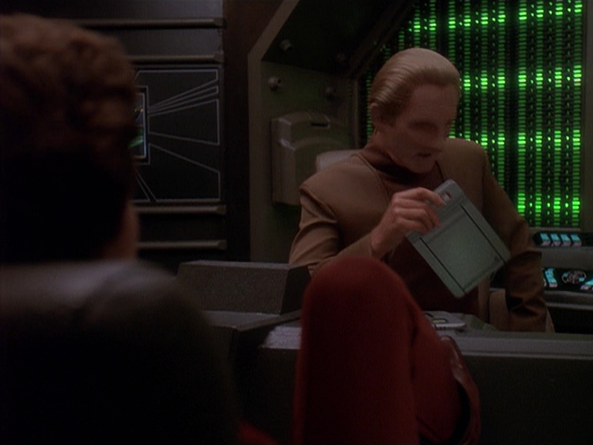 extant_StarTrek_DS9_4x05-Indiscretion_0359.jpg
