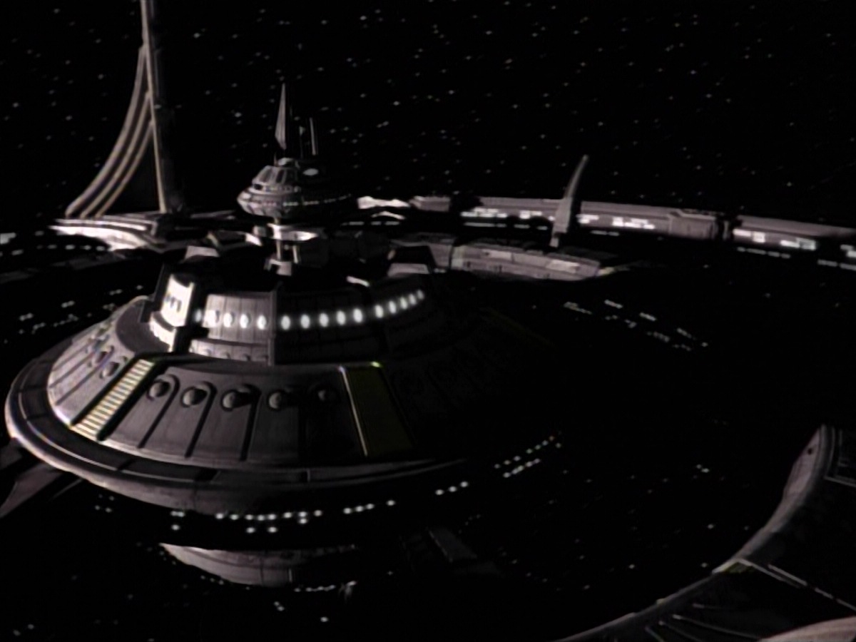 extant_StarTrek_DS9_4x05-Indiscretion_0452.jpg