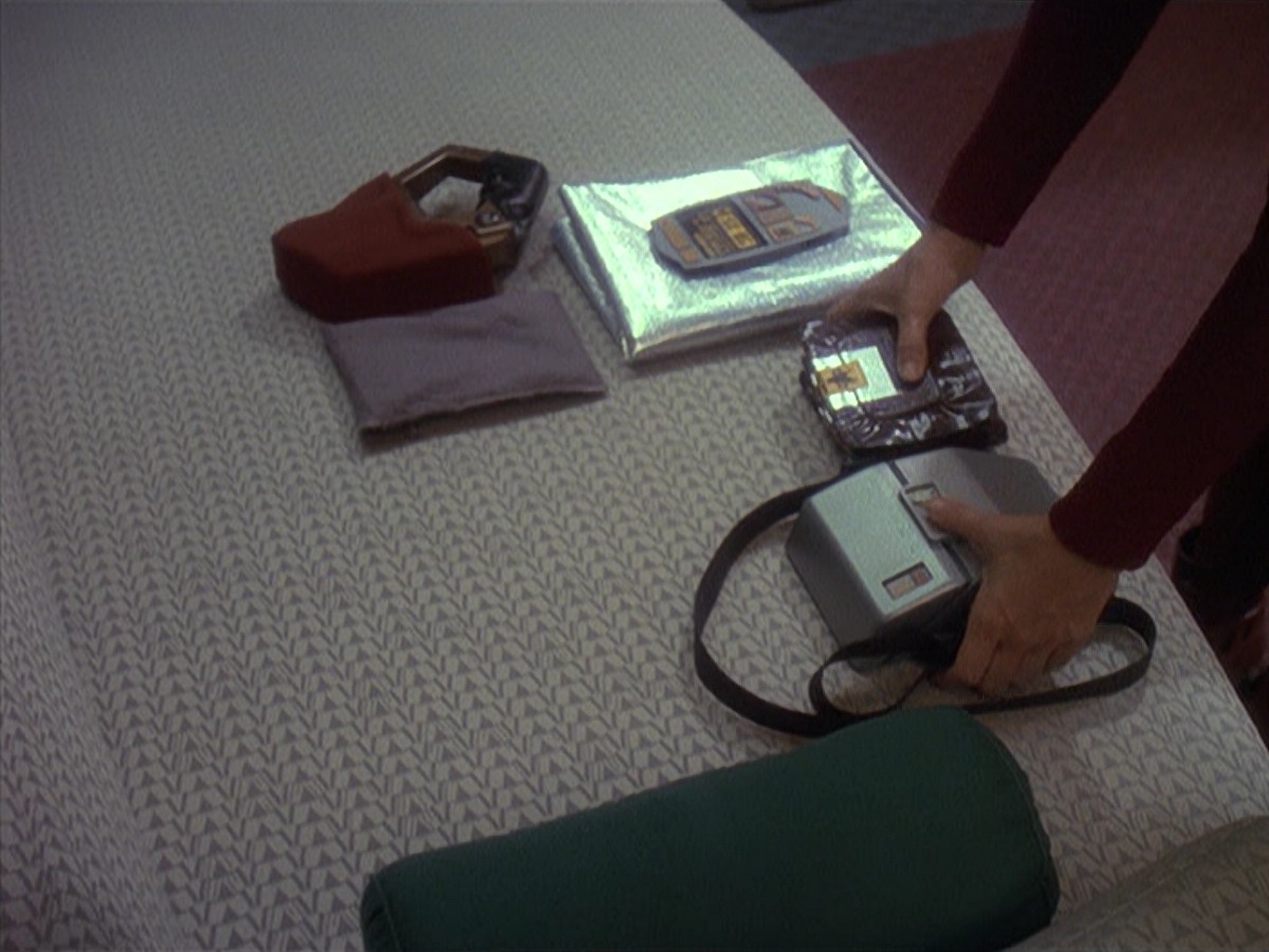 extant_StarTrek_DS9_4x05-Indiscretion_0453.jpg
