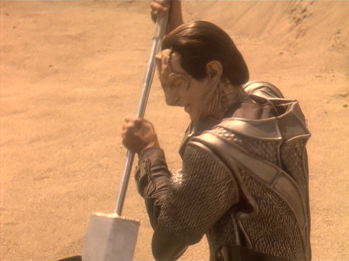 extant_StarTrek_DS9_4x05-Indiscretion_2180.jpg