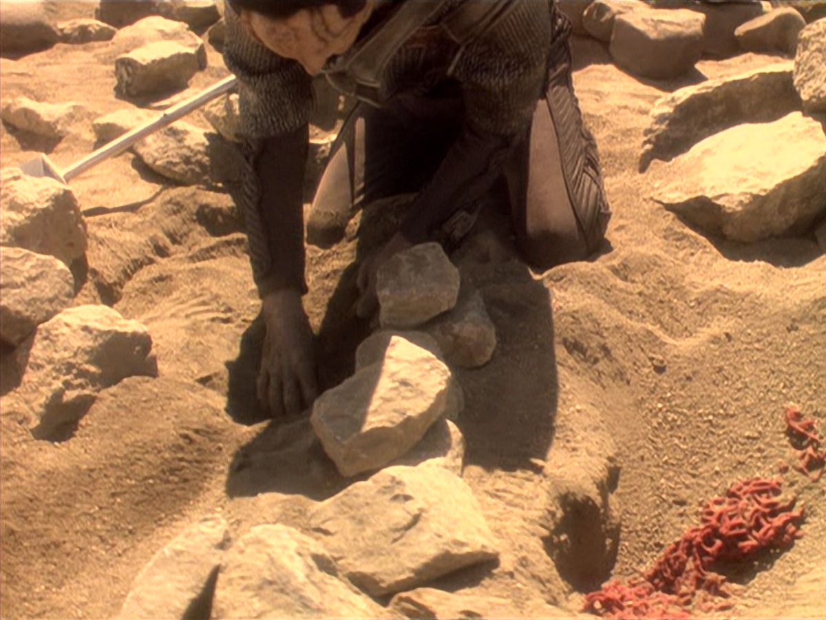 extant_StarTrek_DS9_4x05-Indiscretion_2219.jpg