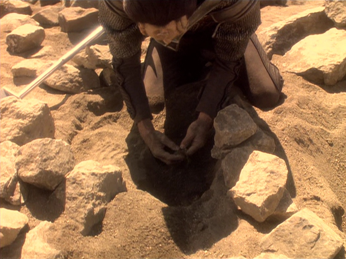 extant_StarTrek_DS9_4x05-Indiscretion_2223.jpg
