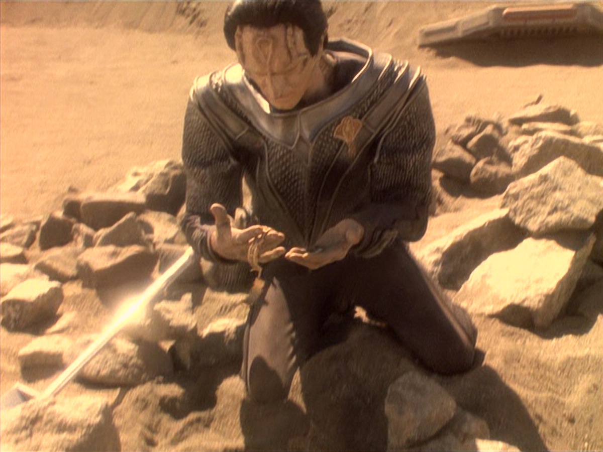 extant_StarTrek_DS9_4x05-Indiscretion_2242.jpg