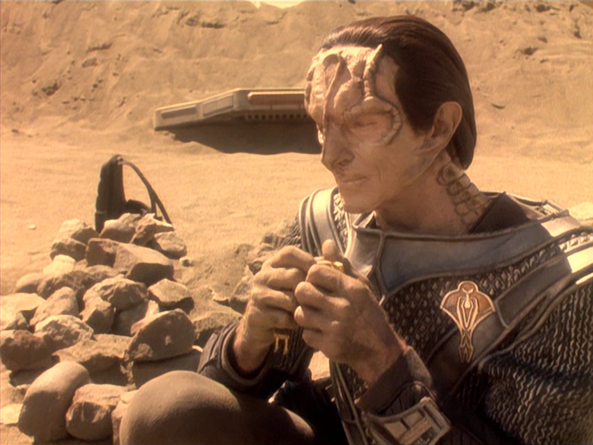 extant_StarTrek_DS9_4x05-Indiscretion_2257.jpg