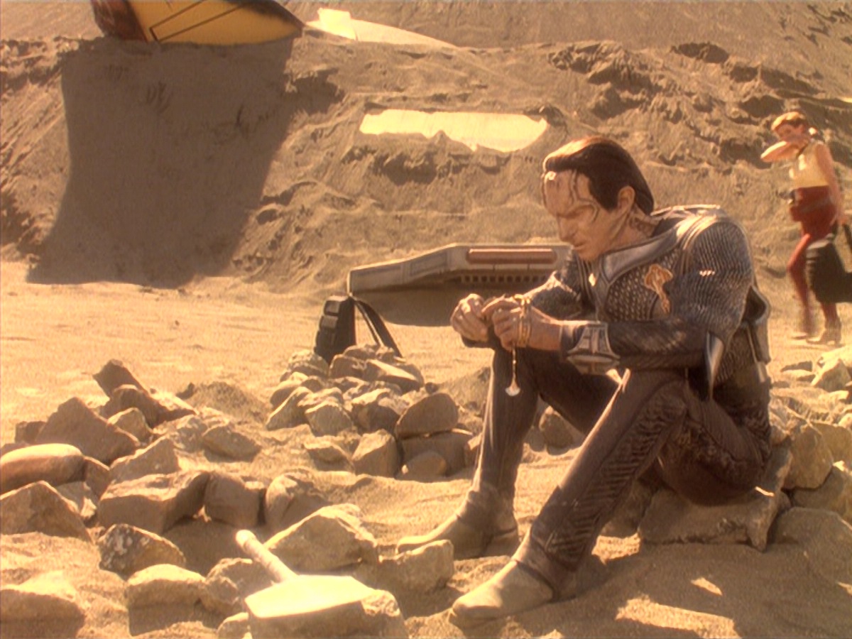 extant_StarTrek_DS9_4x05-Indiscretion_2281.jpg