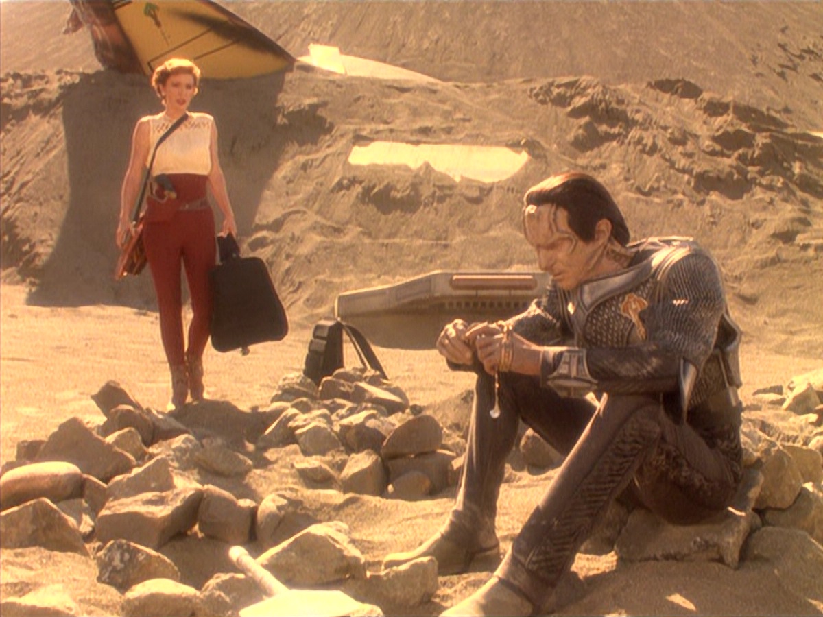 extant_StarTrek_DS9_4x05-Indiscretion_2290.jpg