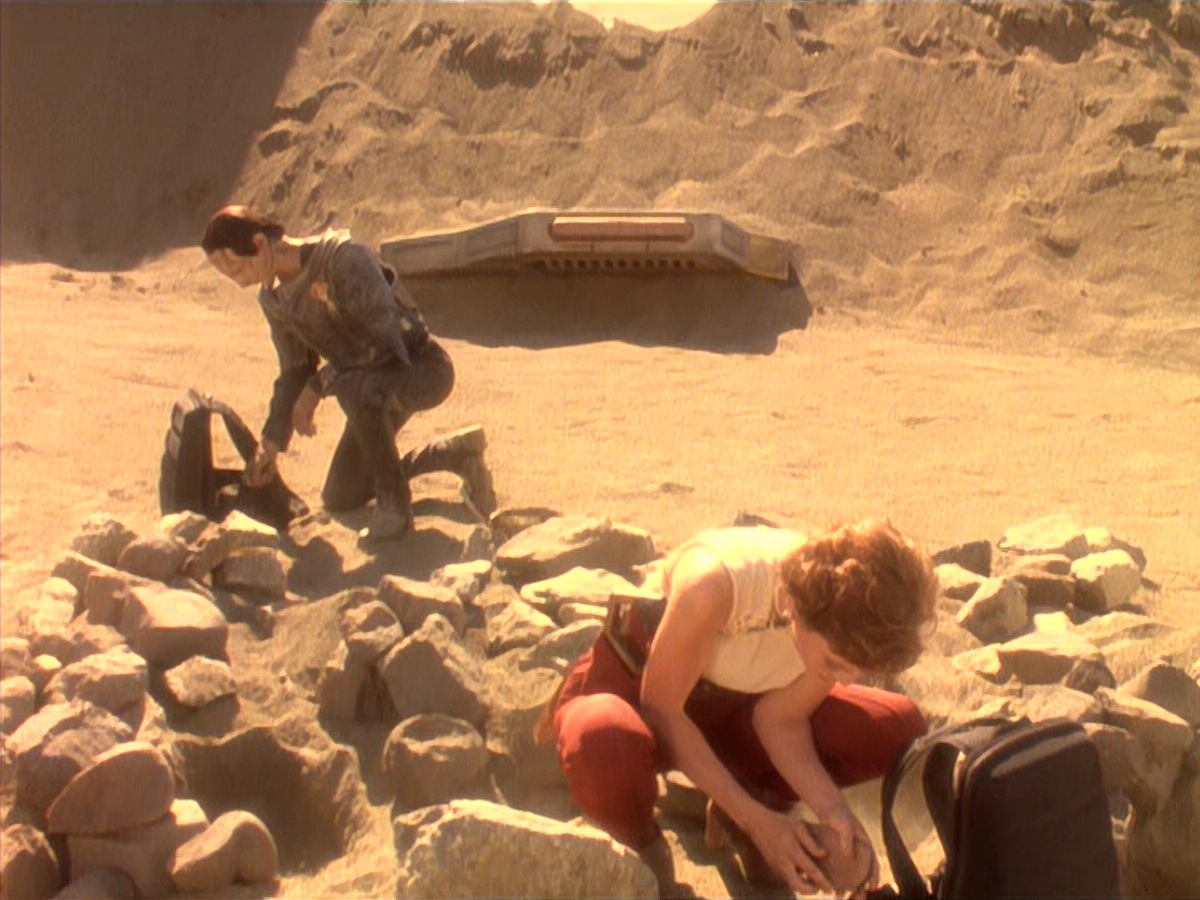 extant_StarTrek_DS9_4x05-Indiscretion_2433.jpg