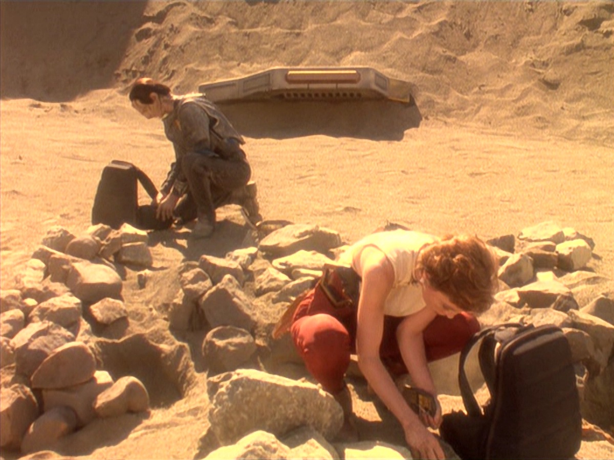 extant_StarTrek_DS9_4x05-Indiscretion_2435.jpg