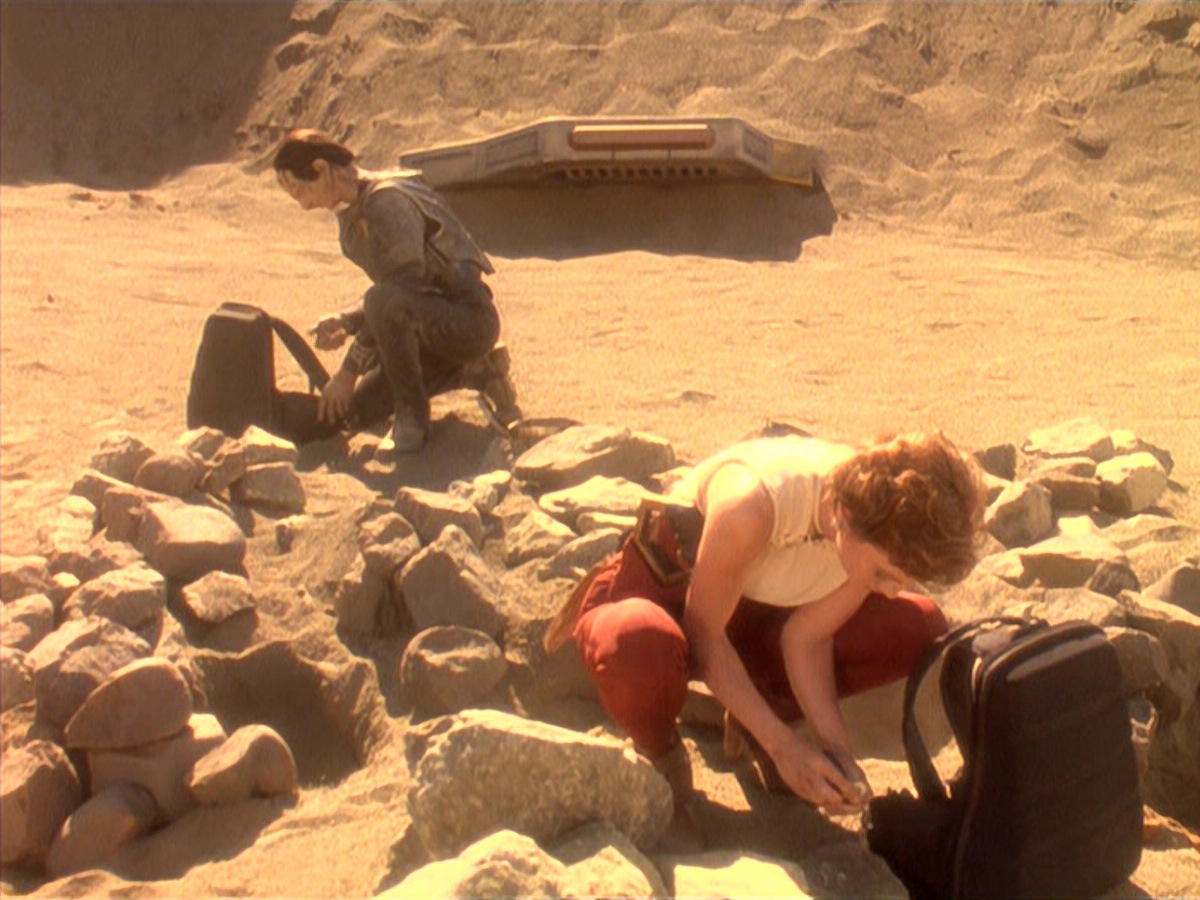 extant_StarTrek_DS9_4x05-Indiscretion_2437.jpg