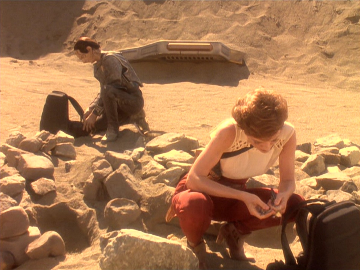 extant_StarTrek_DS9_4x05-Indiscretion_2442.jpg