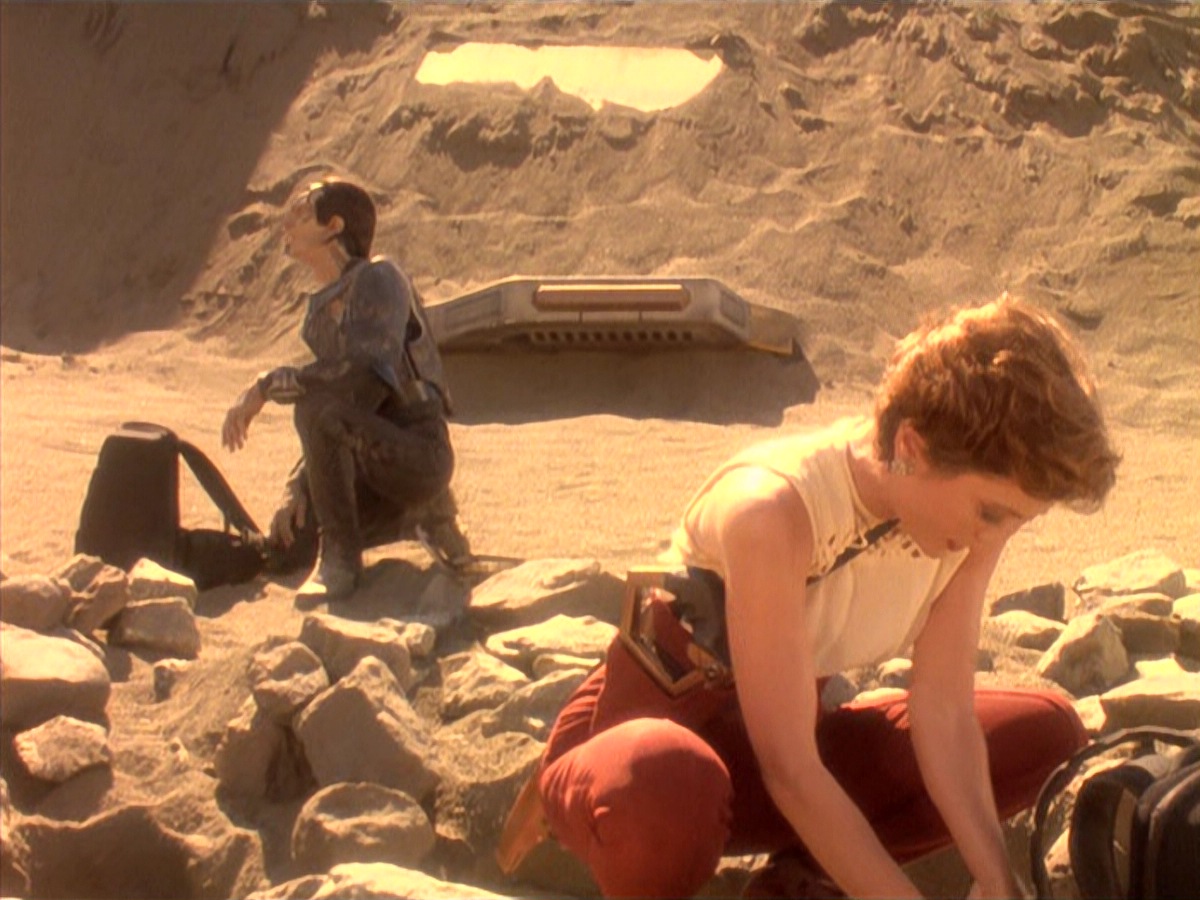 extant_StarTrek_DS9_4x05-Indiscretion_2447.jpg