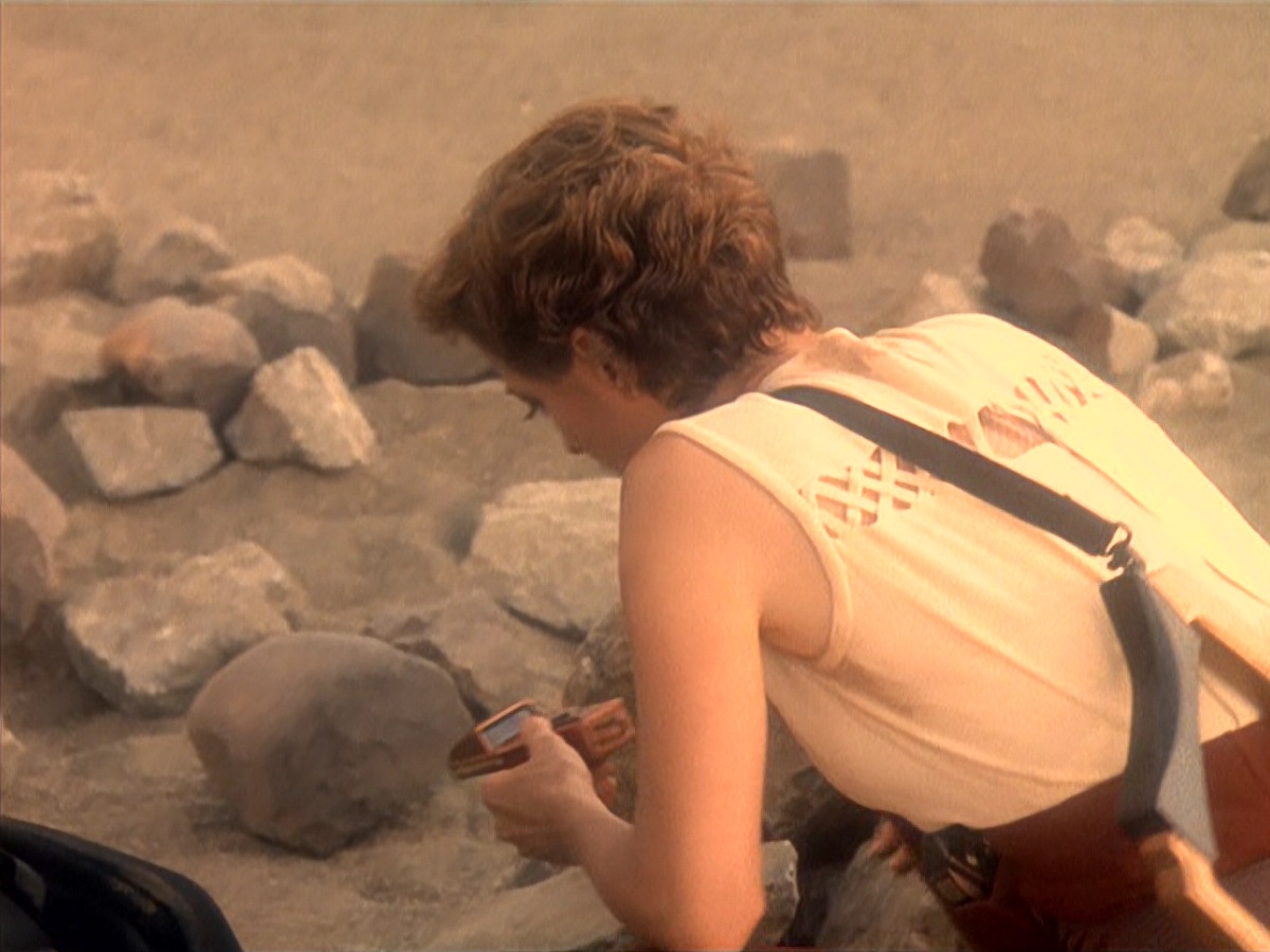 extant_StarTrek_DS9_4x05-Indiscretion_2456.jpg