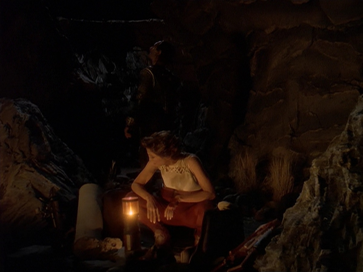 extant_StarTrek_DS9_4x05-Indiscretion_2576.jpg