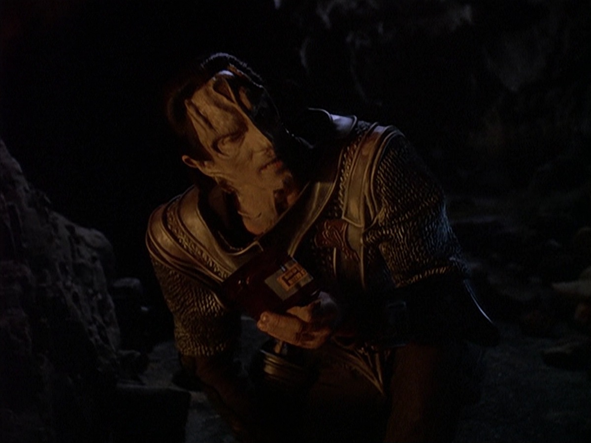 extant_StarTrek_DS9_4x05-Indiscretion_2752.jpg