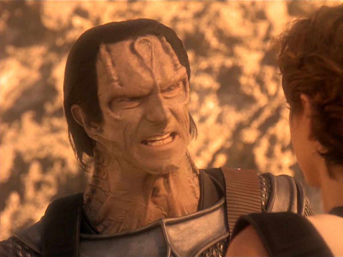 extant_StarTrek_DS9_4x05-Indiscretion_3041.jpg