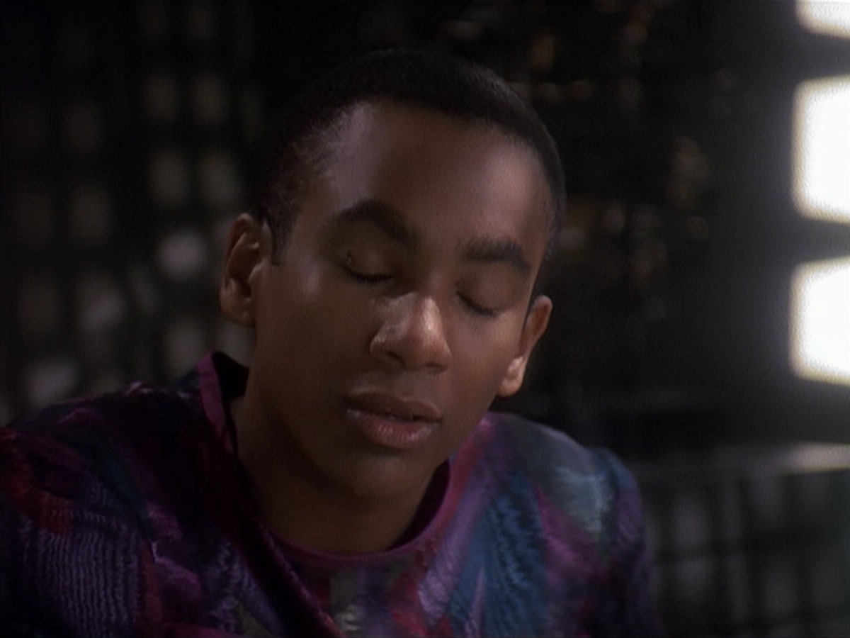 extant_StarTrek_DS9_4x05-Indiscretion_3291.jpg