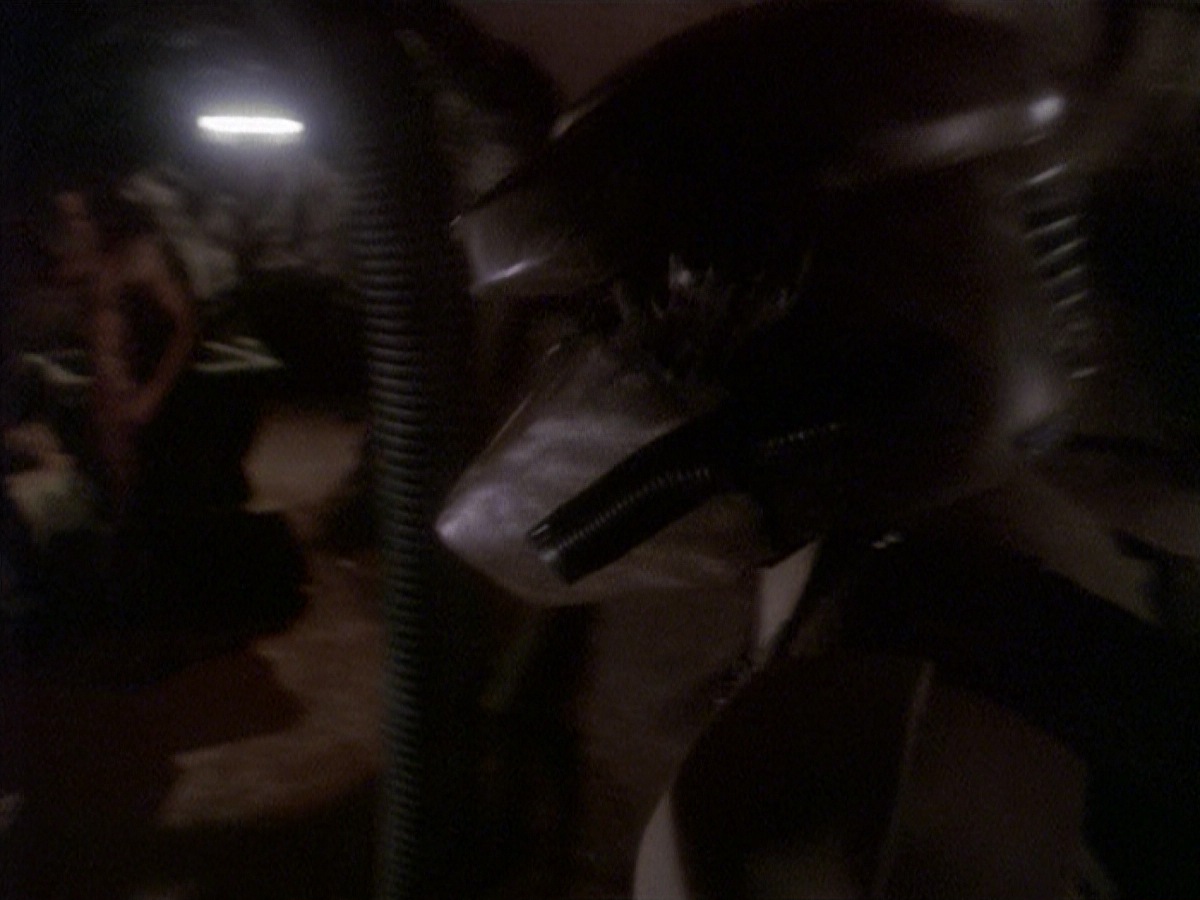 extant_StarTrek_DS9_4x05-Indiscretion_3517.jpg