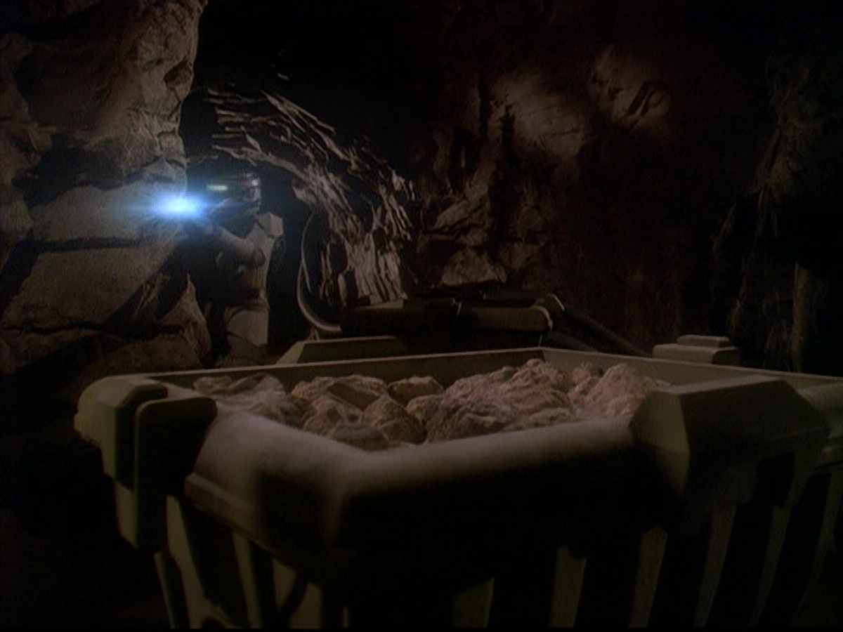 extant_StarTrek_DS9_4x05-Indiscretion_3587.jpg