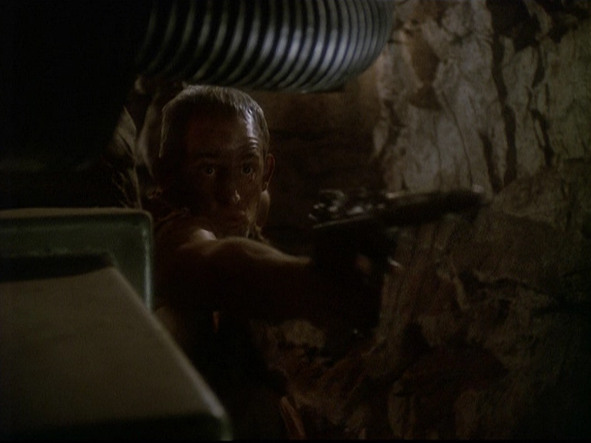 extant_StarTrek_DS9_4x05-Indiscretion_3612.jpg