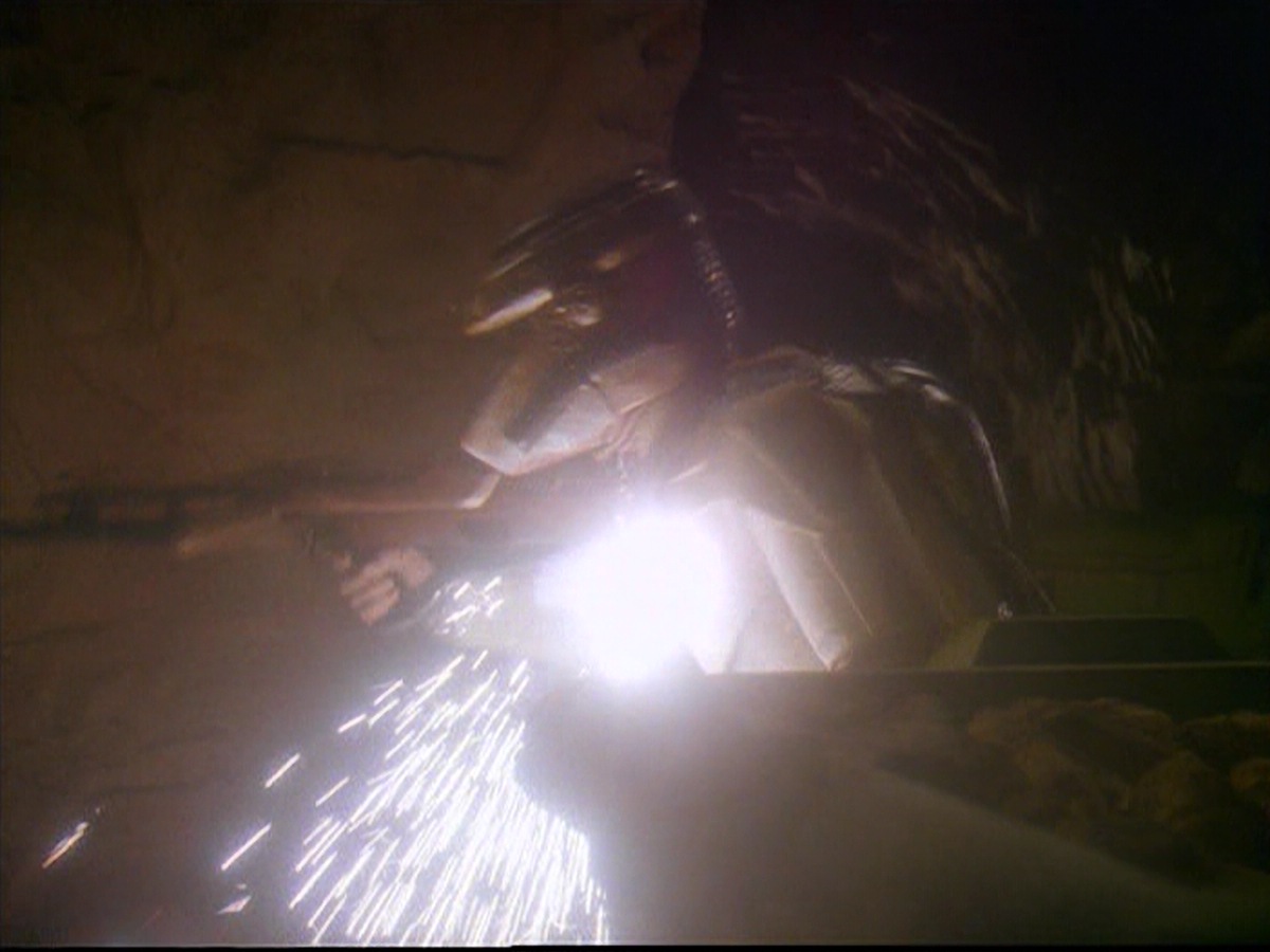 extant_StarTrek_DS9_4x05-Indiscretion_3613.jpg