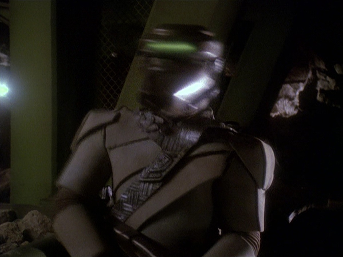 extant_StarTrek_DS9_4x05-Indiscretion_3652.jpg