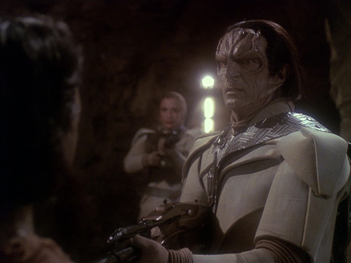 extant_StarTrek_DS9_4x05-Indiscretion_3846.jpg