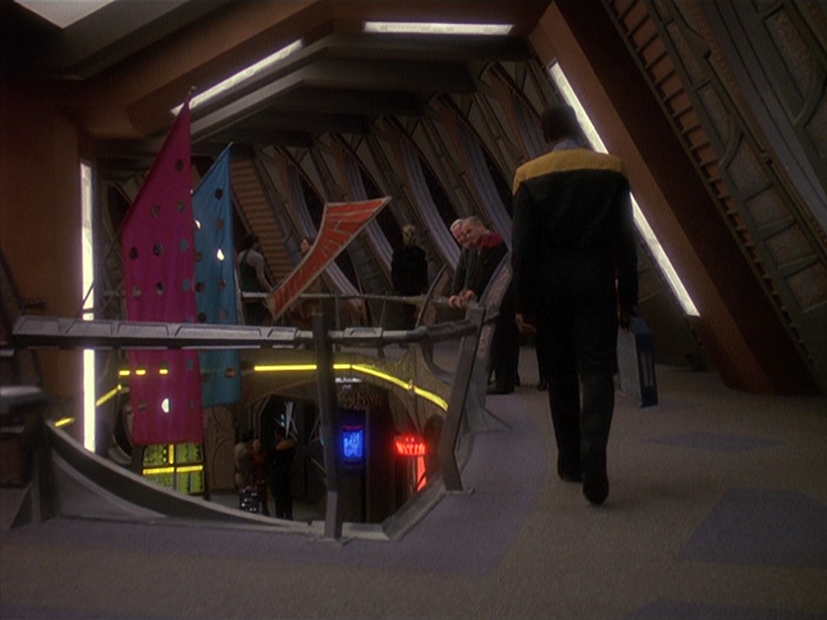 extant_StarTrek_DS9_4x05-Indiscretion_4168.jpg