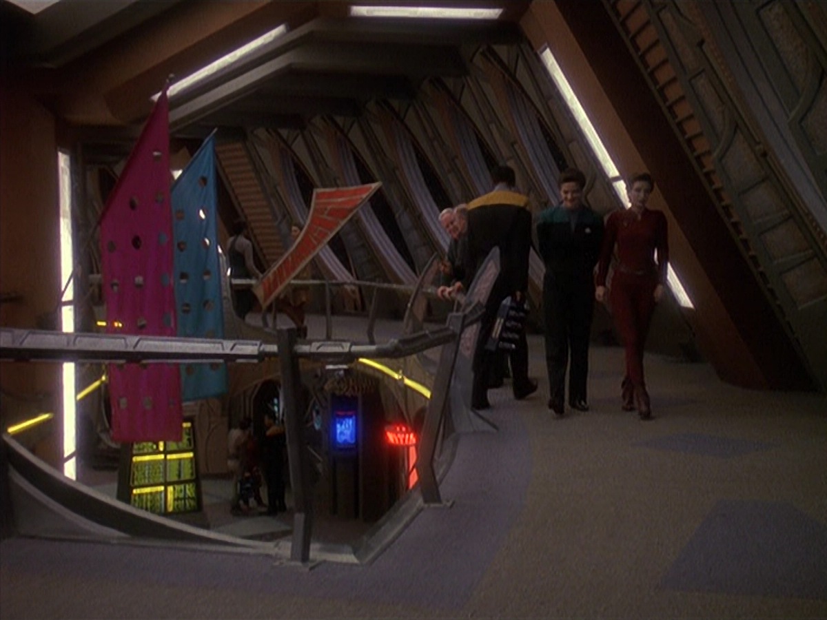 extant_StarTrek_DS9_4x05-Indiscretion_4173.jpg