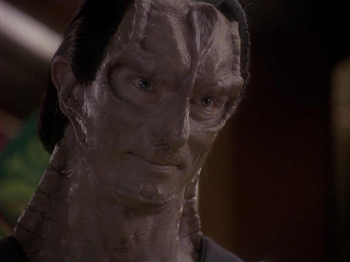 extant_StarTrek_DS9_4x05-Indiscretion_4249.jpg