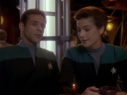 Filename=extant_StarTrek_DS9_4x05-Indiscretion_1945.jpg
Filesize=144KiB
Dimensions=1200x900
Date added=Aug 16, 2017 extant_StarTrek_DS9_4x05-Indiscretion_1945.jpg