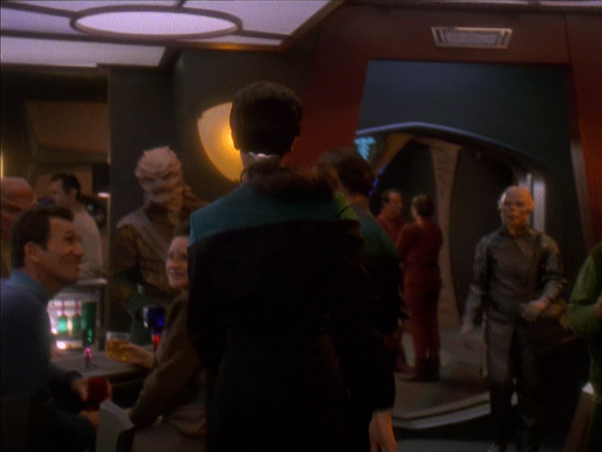 extant_StarTrek_DS9_4x06-Rejoined_0114.jpg
